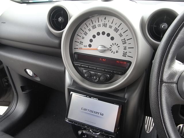ＭＩＮＩ クーパーＳ　クロスオーバー　ターボ　パドルシフト　ナビ　フルセグＴＶ　バックカメラ　Ｂｌｕｅｔｏｏｔｈ　ＨＩＤ　ブラックルーフレール　ＥＴＣ　プッシュスタート　オートライト　フロントフォグ　１７ＡＷ禁煙車（13枚目）