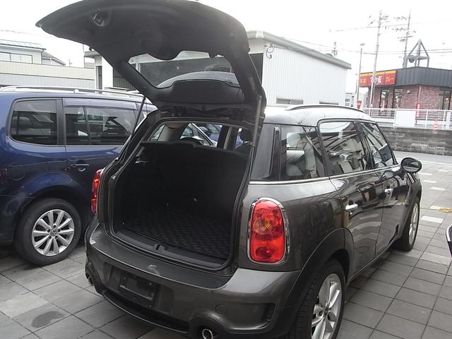 ＭＩＮＩ クーパーＳ　クロスオーバー　ターボ　パドルシフト　ナビ　フルセグＴＶ　バックカメラ　Ｂｌｕｅｔｏｏｔｈ　ＨＩＤ　ブラックルーフレール　ＥＴＣ　プッシュスタート　オートライト　フロントフォグ　１７ＡＷ禁煙車（22枚目）