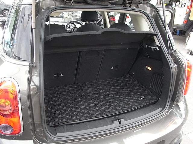 ＭＩＮＩ クーパーＳ　クロスオーバー　ターボ　パドルシフト　ナビ　フルセグＴＶ　バックカメラ　Ｂｌｕｅｔｏｏｔｈ　ＨＩＤ　ブラックルーフレール　ＥＴＣ　プッシュスタート　オートライト　フロントフォグ　１７ＡＷ禁煙車（25枚目）