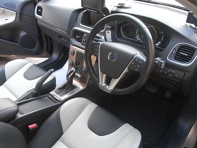 VOLVO V40 CROSS COUNTRY T5 AWD