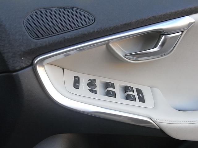 VOLVO V40 CROSS COUNTRY T5 AWD