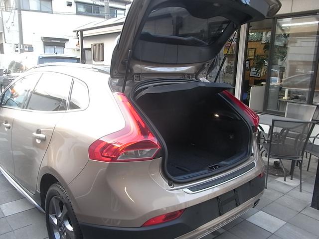 VOLVO V40 CROSS COUNTRY T5 AWD