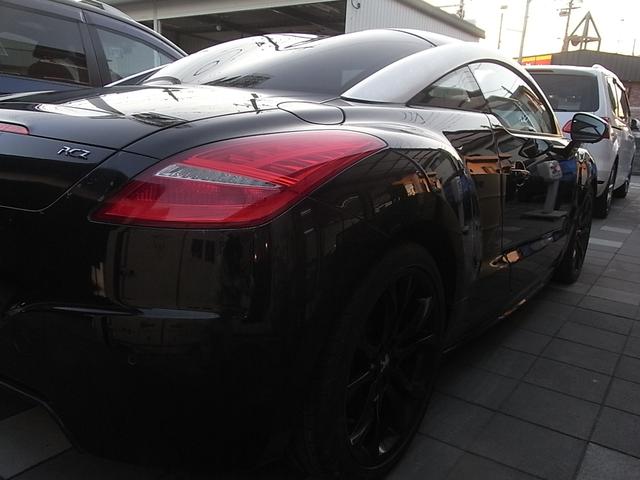 ＲＣＺ ベースグレード　本革　ナビ　フルセグＴＶ　Ｂｌｕｅｔｏｏｔｈ　オートクルーズ　ＨＩＤヘッドライト　１９インチアルミ　禁煙車（9枚目）