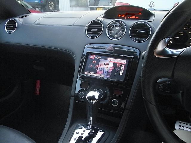 ＲＣＺ ベースグレード　本革　ナビ　フルセグＴＶ　Ｂｌｕｅｔｏｏｔｈ　オートクルーズ　ＨＩＤヘッドライト　１９インチアルミ　禁煙車（13枚目）