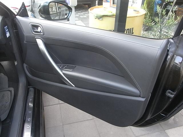 ＲＣＺ ベースグレード　本革　ナビ　フルセグＴＶ　Ｂｌｕｅｔｏｏｔｈ　オートクルーズ　ＨＩＤヘッドライト　１９インチアルミ　禁煙車（30枚目）