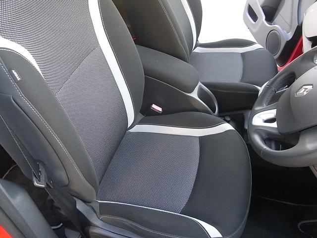 カングー ゼン　ナビ　フルセグＴＶ　Ｂｌｕｅｔｏｏｔｈ　オートエアコン　ＥＴＣ　ＩＳＯＦＩＸ　両側スライドドア　フロントフォグランプ　禁煙車（14枚目）