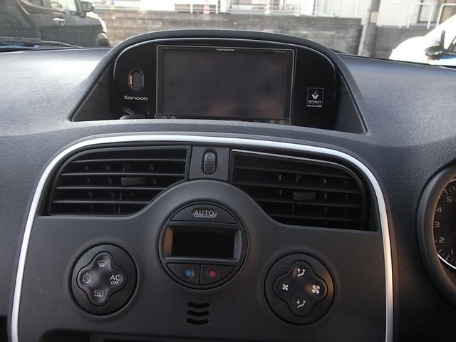 カングー ゼン　ナビ　フルセグＴＶ　Ｂｌｕｅｔｏｏｔｈ　オートエアコン　ＥＴＣ　ＩＳＯＦＩＸ　両側スライドドア　フロントフォグランプ　禁煙車（16枚目）