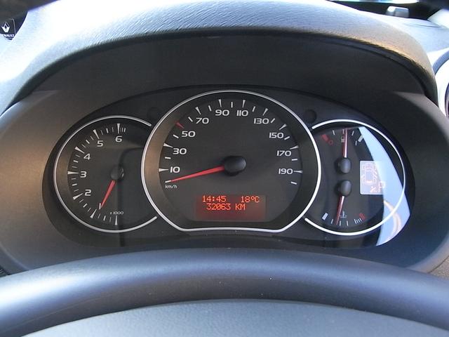 カングー ゼン　ナビ　フルセグＴＶ　Ｂｌｕｅｔｏｏｔｈ　オートエアコン　ＥＴＣ　ＩＳＯＦＩＸ　両側スライドドア　フロントフォグランプ　禁煙車（23枚目）