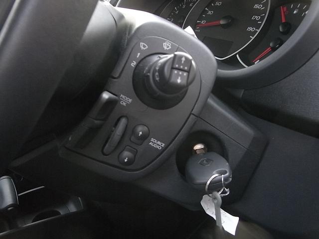 カングー ゼン　ナビ　フルセグＴＶ　Ｂｌｕｅｔｏｏｔｈ　オートエアコン　ＥＴＣ　ＩＳＯＦＩＸ　両側スライドドア　フロントフォグランプ　禁煙車（26枚目）