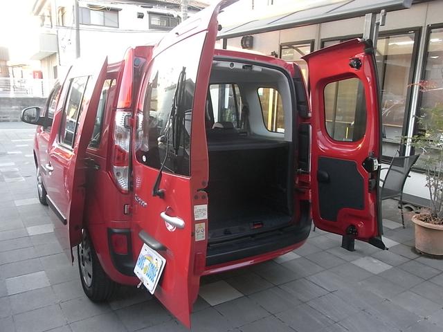 カングー ゼン　ナビ　フルセグＴＶ　Ｂｌｕｅｔｏｏｔｈ　オートエアコン　ＥＴＣ　ＩＳＯＦＩＸ　両側スライドドア　フロントフォグランプ　禁煙車（34枚目）