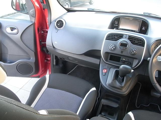 カングー ゼン　ナビ　フルセグＴＶ　Ｂｌｕｅｔｏｏｔｈ　オートエアコン　ＥＴＣ　ＩＳＯＦＩＸ　両側スライドドア　フロントフォグランプ　禁煙車（45枚目）