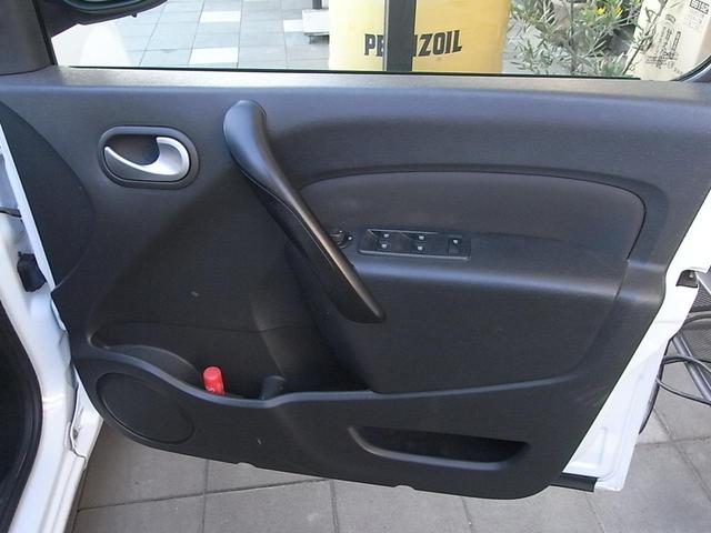 カングー ゼン ゼン(5名) ナビ フルセグTV バックカメラ 後席TV Bluetooth オートクルーズ マルチルーフレール ETC 禁煙車(36枚目)