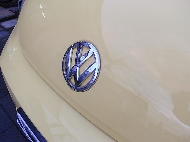 ザ・ビートル デザインレザーパッケージ　ターボ　本革シート　シートヒーター　ディスプレイオーディオ　純正バックカメラ　デジタルインナーミラー　パドルシフト　１７インチアルミ　ＥＴＣ　禁煙車（36枚目）