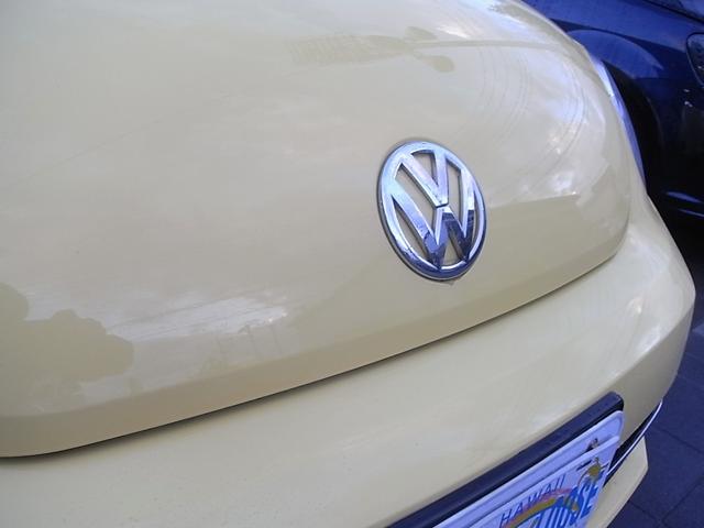 ザ・ビートル デザインレザーパッケージ　ターボ　本革シート　シートヒーター　ディスプレイオーディオ　純正バックカメラ　デジタルインナーミラー　パドルシフト　１７インチアルミ　ＥＴＣ　禁煙車（49枚目）