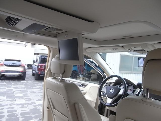 ルータン ＳＥＬ　左ハンドル　本革シート　シートヒーター　パワーシート　脱着式セカンドシート　北米仕様のオリジナル車をキープした車両　サンルーフ　純正ダブルフリップダウンモニター　米国ＤＶＤ視聴可能　ＥＴＣ　禁煙車（30枚目）