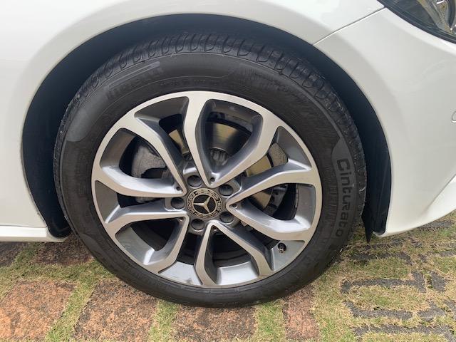 Cクラス C180クーペ レーダーセーフティパッケージ ハーフレザーシート シートヒーター レーダークルーズ 純正HDDナビ フルセグTV バックカメラ ブルートゥースオーディオ ETC スマートキー LEDヘッドライト(12枚目)