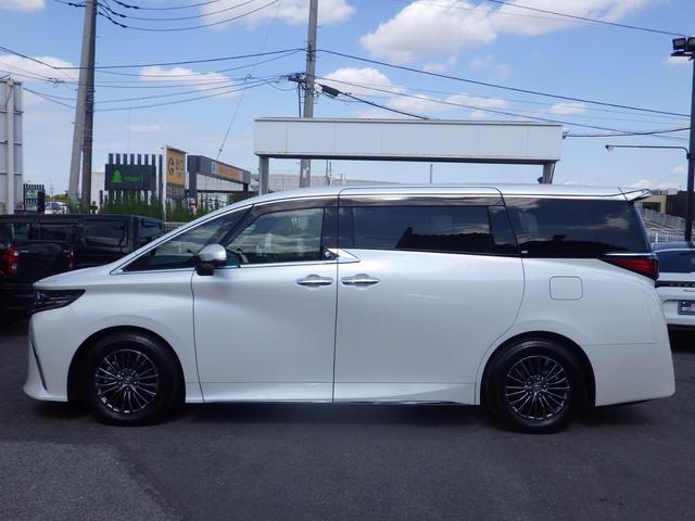 アルファードハイブリッド エグゼクティブラウンジ　４ＷＤ　Ｂｌｕｅｔｏｏｔｈ対応ナビ　ＵＳＢ／ＨＤＭＩ接続　トヨタチームメイト　ＪＢＬサウンド　前後ドラレコ　本革シート　３眼シーケンシャル　左右独立ムーンルーフ　禁煙車　ＯＢＤ診断済み　グー鑑定書付き（12枚目）