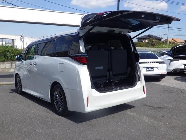 アルファードハイブリッド エグゼクティブラウンジ　４ＷＤ　Ｂｌｕｅｔｏｏｔｈ対応ナビ　ＵＳＢ／ＨＤＭＩ接続　トヨタチームメイト　ＪＢＬサウンド　前後ドラレコ　本革シート　３眼シーケンシャル　左右独立ムーンルーフ　禁煙車　ＯＢＤ診断済み　グー鑑定書付き（15枚目）