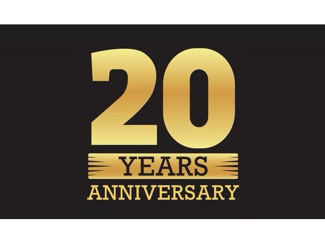 ハイエースワゴン ＧＬ　Ｂｌｕｅｔｏｏｔｈ対応ナビ　フリップダウンモニター　ブロックローダウン　バルベロ１７インチアルミ　ベッドキット　センターテーブル　黒革調シートカバー　ワンオーナー　１０人乗り　ＯＢＤ診断済　鑑定書付き（2枚目）