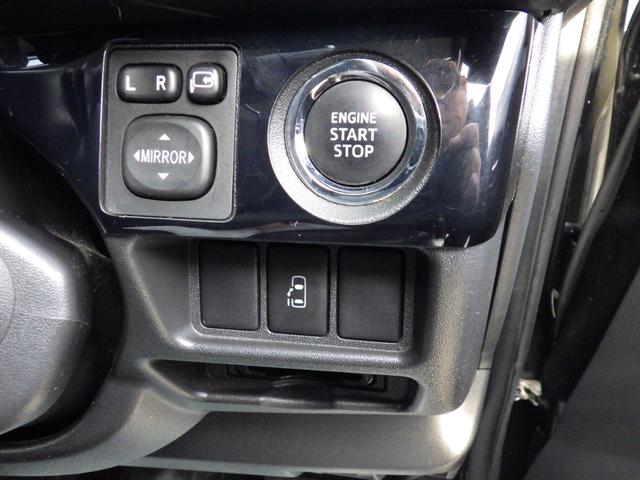 ハイエースワゴン ＧＬ　Ｂｌｕｅｔｏｏｔｈ対応ナビ　フリップダウンモニター　ブロックローダウン　バルベロ１７インチアルミ　ベッドキット　センターテーブル　黒革調シートカバー　ワンオーナー　１０人乗り　ＯＢＤ診断済　鑑定書付き（24枚目）