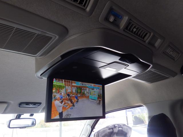 ハイエースワゴン ＧＬ　Ｂｌｕｅｔｏｏｔｈ対応ナビ　フリップダウンモニター　ブロックローダウン　バルベロ１７インチアルミ　ベッドキット　センターテーブル　黒革調シートカバー　ワンオーナー　１０人乗り　ＯＢＤ診断済　鑑定書付き（26枚目）