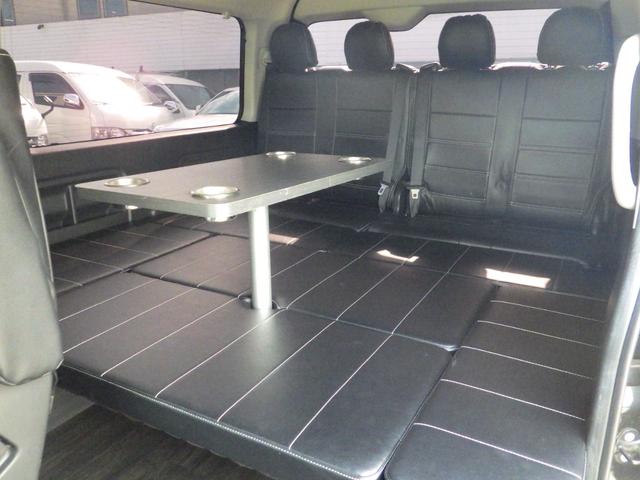 ハイエースワゴン ＧＬ　Ｂｌｕｅｔｏｏｔｈ対応ナビ　フリップダウンモニター　ブロックローダウン　バルベロ１７インチアルミ　ベッドキット　センターテーブル　黒革調シートカバー　ワンオーナー　１０人乗り　ＯＢＤ診断済　鑑定書付き（27枚目）