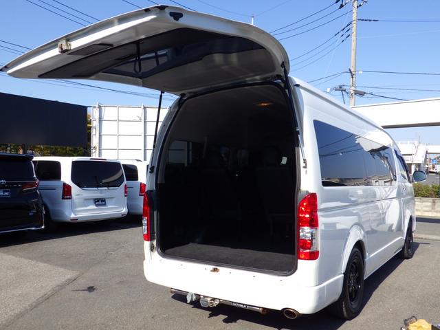 ハイエースワゴン グランドキャビン 4WD ALPINEBIGXナビ/後席モニター SOREXヒッチメンバー オーバーフェンダー 玄武ブロックローダウン DELF15インチAW 寒冷地仕様 10人乗り OBD診断済みグー鑑定書付き(14枚目)