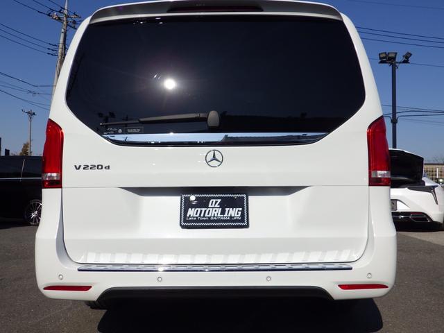 Vクラス V220d スポーツ ロング Bluetooth対応ナビ ブルメスターサウンド 前後ドラレコ 全周囲カメラ ブラインドスポットモニター パノラミックスライディングルーフ 本革シート 純正19インチAW 禁煙車 正規輸入車 鑑定書付(12枚目)
