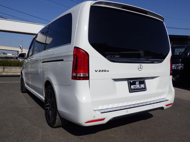 Vクラス V220d スポーツ ロング Bluetooth対応ナビ ブルメスターサウンド 前後ドラレコ 全周囲カメラ ブラインドスポットモニター パノラミックスライディングルーフ 本革シート 純正19インチAW 禁煙車 正規輸入車 鑑定書付(14枚目)