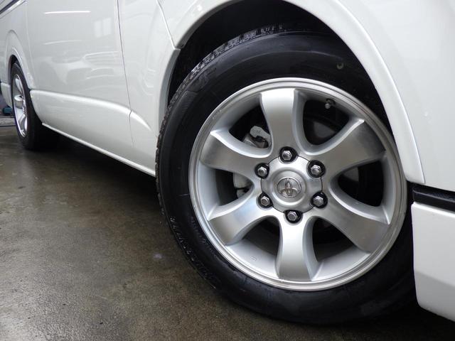 ハイエースバン スーパーＧＬ　ダークプライムＩＩ　４ＷＤ　ＵＩビークル足回り公認改　玄武ローダウン　強化ドライブシャフト　ＥＳＳＥＸエアロ　ＡＬＰＩＮＥナビ・Ｂｌｕｅｔｏｏｔｈ　両側パワスラ　ワンオーナー　禁煙車　ＯＢＤ診断済み　グー鑑定書付き（27枚目）