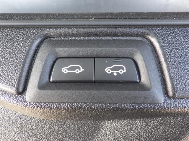 Ｘ７ ｘＤｒｉｖｅ　４０ｄ　Ｍスポーツ　Ｂｌｕｅｔｏｏｔｈ対応ナビ　ブラックアウト仕様　茶本革シート　シートヒーター／クーラー　スカイラウンジパノラマガラスサンルーフ　社外電動サイドステップ　６人乗り　ワンオーナー　禁煙車　グー鑑定書付き（17枚目）