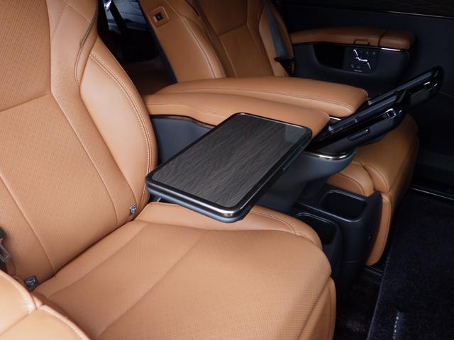 ヴェルファイアハイブリッド エグゼクティブラウンジ　４ＷＤ　本革シート　Ｂｌｕｅｔｏｏｔｈ対応ナビＴＶ　フィリップダウンモニター　ムーンルーフ　デジタルインナーミラー　ユニバーサルサイドステップ　専用１９インチアルミ　ＯＢＤ診断済み　グー鑑定書付き（24枚目）