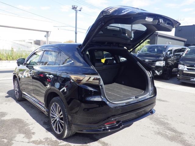 ハリアー プレミアム　Ｂｌｕｅｔｏｏｔｈ対応ナビ　スタインリングパッケージｖｅｒ．１　ハーフレザーシート　社外テール　パワーテールゲート　Ｋｒａｎｚｅ１９インチＡＷ　ディーラー記録簿　ＯＢＤ診断済み　グー鑑定書付き（13枚目）