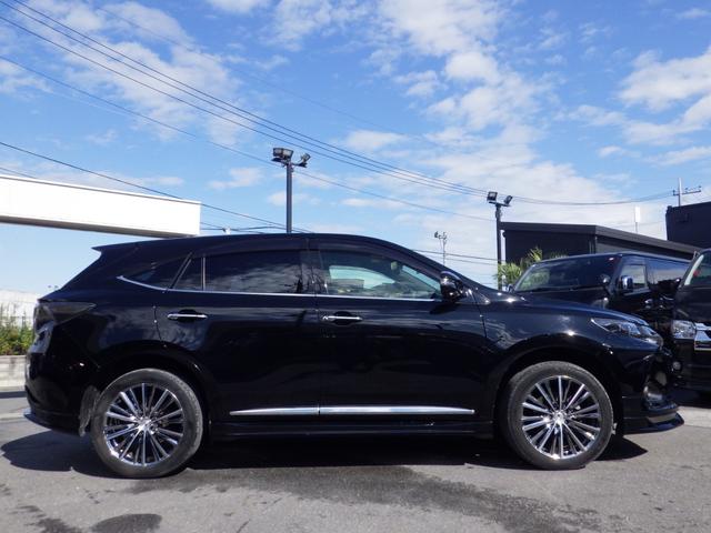 ハリアー プレミアム　Ｂｌｕｅｔｏｏｔｈ対応ナビ　スタインリングパッケージｖｅｒ．１　ハーフレザーシート　社外テール　パワーテールゲート　Ｋｒａｎｚｅ１９インチＡＷ　ディーラー記録簿　ＯＢＤ診断済み　グー鑑定書付き（14枚目）