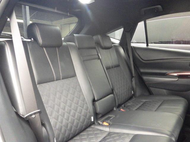 ハリアー プレミアム　Ｂｌｕｅｔｏｏｔｈ対応ナビ　スタインリングパッケージｖｅｒ．１　ハーフレザーシート　社外テール　パワーテールゲート　Ｋｒａｎｚｅ１９インチＡＷ　ディーラー記録簿　ＯＢＤ診断済み　グー鑑定書付き（25枚目）