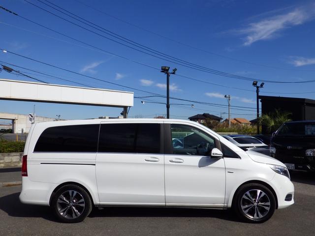 Vクラス V220d アバンギャルド ロング Bluetooth対応ナビ ALPINEフリップダウンモニター ドラレコ 全周囲カメラ ブラックレザーシート パドルシフト ブラインドスポットアシスト 純正18インチアルミ グー鑑定書付き(13枚目)