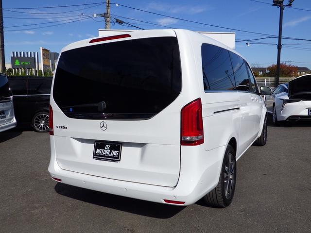 Vクラス V220d アバンギャルド ロング Bluetooth対応ナビ ALPINEフリップダウンモニター ドラレコ 全周囲カメラ ブラックレザーシート パドルシフト ブラインドスポットアシスト 純正18インチアルミ グー鑑定書付き(17枚目)