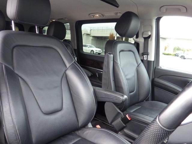 Vクラス V220d アバンギャルド ロング Bluetooth対応ナビ ALPINEフリップダウンモニター ドラレコ 全周囲カメラ ブラックレザーシート パドルシフト ブラインドスポットアシスト 純正18インチアルミ グー鑑定書付き(23枚目)