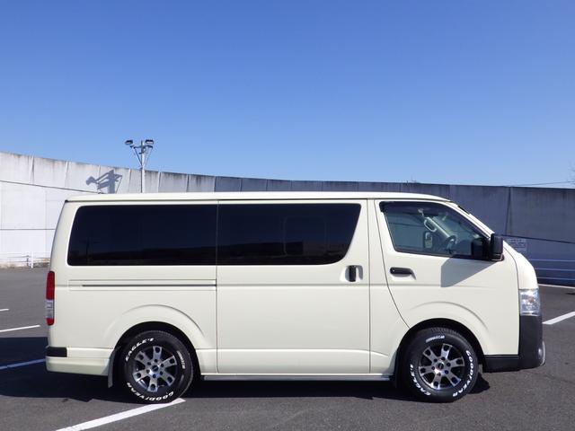 ハイエースバン ロングＤＸ　Ｂｌｕｅｔｏｏｔｈ対応ナビ　全周囲アラウンドビューカメラ　ドラレコ　デジタルインナーミラー　ＴＲＤフルエアロ／マッドフラップ／１５インチＡＷ　特注カラー　衝突軽減　ＯＢＤ診断済み　グー鑑定書付き（11枚目）