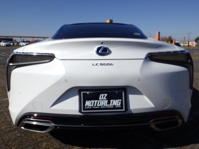 ＬＣ ＬＣ５００ｈ　Ｌパッケージ　Ｂｌｕｅｔｏｏｔｈ対応ナビ　ヘッドアップディスプレイ　ＢＳＭ　ブリージーブルーインテリア　本革シート　シートヒーター／クーラー　ガラスルーフ　禁煙車　ＯＢＤ診断済み　グー鑑定書付き（10枚目）