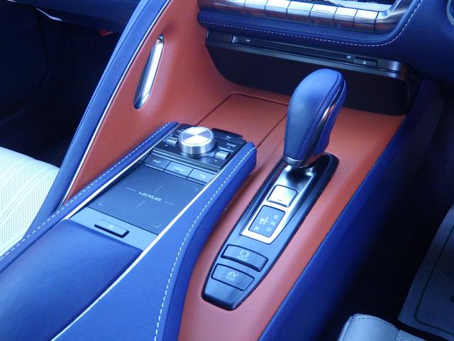 ＬＣ ＬＣ５００ｈ　Ｌパッケージ　Ｂｌｕｅｔｏｏｔｈ対応ナビ　ヘッドアップディスプレイ　ＢＳＭ　ブリージーブルーインテリア　本革シート　シートヒーター／クーラー　ガラスルーフ　禁煙車　ＯＢＤ診断済み　グー鑑定書付き（25枚目）