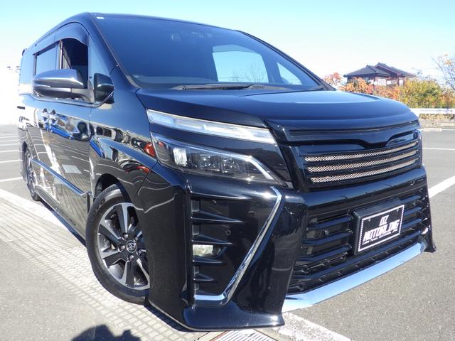 ヴォクシー ＺＳ　煌ＩＩ　Ｂｌｕｅｔｏｏｔｈ対応ナビ　バックカメラ　ドラレコ　ＰＥＲＦＥＣＴ車高調　社外グリル／ガーニッシュ　純正１６インチＡＷ　衝突軽減　ワンオーナー　記録簿７枚　特別仕様車　ＯＢＤ診断済み　グー鑑定書付き（11枚目）