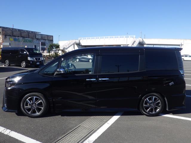 ヴォクシー ＺＳ　煌ＩＩ　Ｂｌｕｅｔｏｏｔｈ対応ナビ　バックカメラ　ドラレコ　ＰＥＲＦＥＣＴ車高調　社外グリル／ガーニッシュ　純正１６インチＡＷ　衝突軽減　ワンオーナー　記録簿７枚　特別仕様車　ＯＢＤ診断済み　グー鑑定書付き（13枚目）