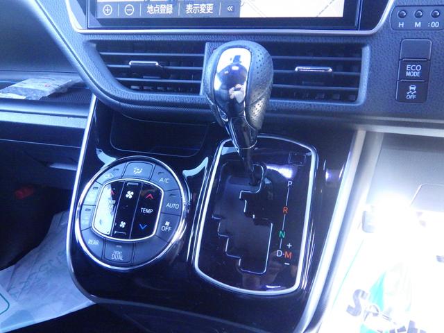 ヴォクシー ＺＳ　煌ＩＩ　Ｂｌｕｅｔｏｏｔｈ対応ナビ　バックカメラ　ドラレコ　ＰＥＲＦＥＣＴ車高調　社外グリル／ガーニッシュ　純正１６インチＡＷ　衝突軽減　ワンオーナー　記録簿７枚　特別仕様車　ＯＢＤ診断済み　グー鑑定書付き（22枚目）