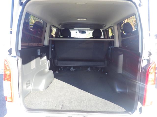 ハイエースバン ロングスーパーGL 4WD ALPINEナビ USB/HDMI接続 エンジンスターター 両側パワースライドドア デイライト付きバンパーガード デイトナ15インチホイール スマートキー×2 OBD診断済み グー鑑定書付き(18枚目)