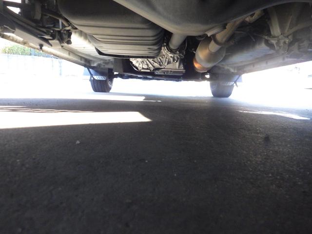 ハイエースバン ロングスーパーGL 4WD ALPINEナビ USB/HDMI接続 エンジンスターター 両側パワースライドドア デイライト付きバンパーガード デイトナ15インチホイール スマートキー×2 OBD診断済み グー鑑定書付き(28枚目)