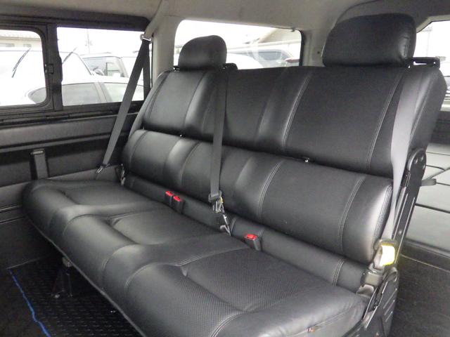 ハイエースワゴン ＧＬ　Ｂｌｕｅｔｏｏｔｈ対応ナビ　プッシュスターター　ＢＬＵＭＥセカンドシート　フロントエアロ　３．５インチ玄武ブロックローダウン　社外１５インチＡＷ　１０人乗り　ＯＢＤ診断済み　グー鑑定書付き（21枚目）