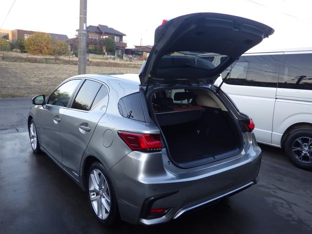 ＣＴ ＣＴ２００ｈ　バージョンＬ　Ｂｌｕｅｔｏｏｔｈ対応ナビ　前後ドラレコ　ＥＴＣ２．０　本革シート　ベンチレーション　クルコン　パドルシフト　純正１７インチＡＷ　衝突被害軽減ブレーキ　後期型　ＯＢＤ診断済み　グー鑑定書付き（14枚目）