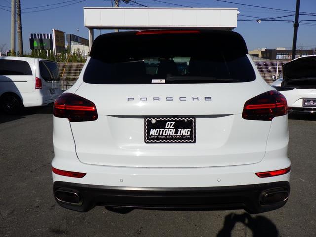 カイエン ベースグレード　４ＷＤ　Ｂｌｕｅｔｏｏｔｈ対応ナビＴＶ　ＢＯＳＥサウンドシステム　前後ドライブレコーダー　ベージュレザーシート　禁煙車　ディーラー記録簿１０枚有り　グー鑑定書付き（10枚目）