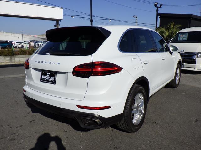 カイエン ベースグレード　４ＷＤ　Ｂｌｕｅｔｏｏｔｈ対応ナビＴＶ　ＢＯＳＥサウンドシステム　前後ドライブレコーダー　ベージュレザーシート　禁煙車　ディーラー記録簿１０枚有り　グー鑑定書付き（13枚目）